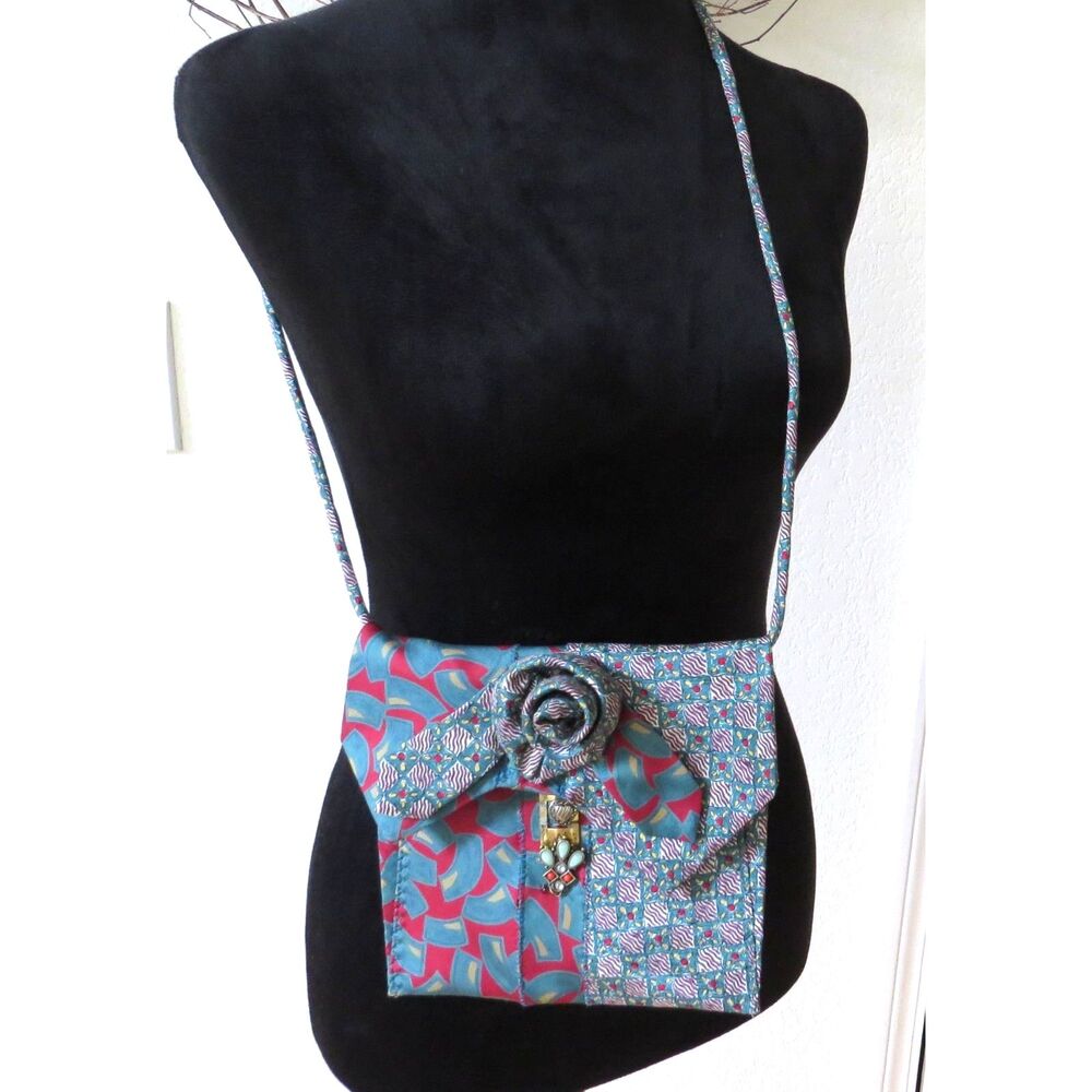 Upcycled Repurposed Shoulder Bag of silk neckties   EUC - Picture 5 of 8